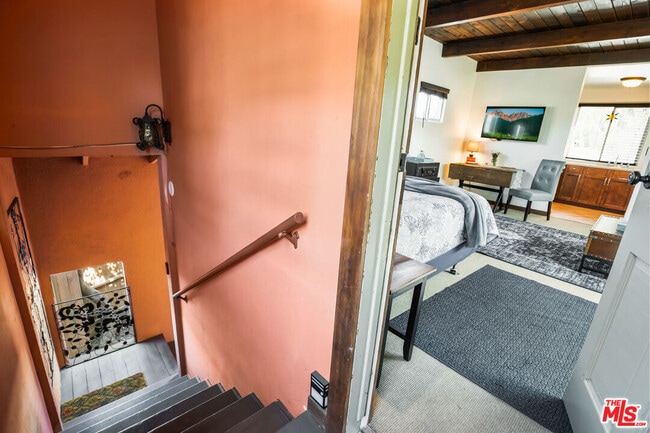 Building Photo - 10721 Aqua Vista St