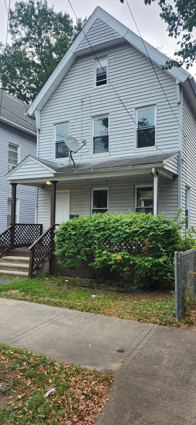 Building Photo - 511 Winthrop Ave