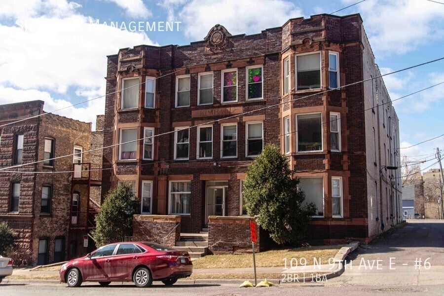 Foto principal - 109 N 9th Ave E
