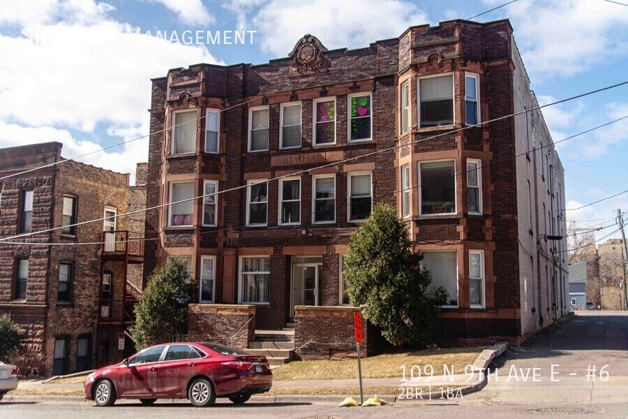 Primary Photo - 109 N 9th Ave E