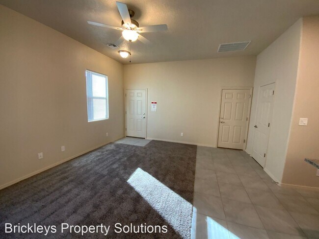 Foto del edificio - 3 br, 2 bath House - 3273 Oakmont Dr SE