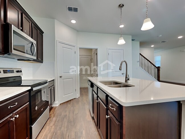 Building Photo - 12325 Paperbark Pl