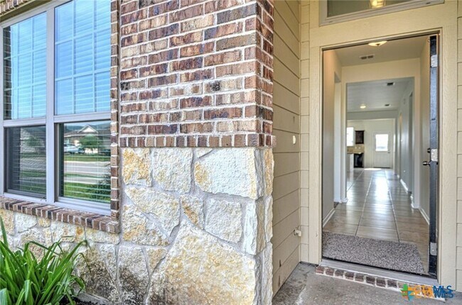 Foto del edificio - 1070 Spring Terrace Loop
