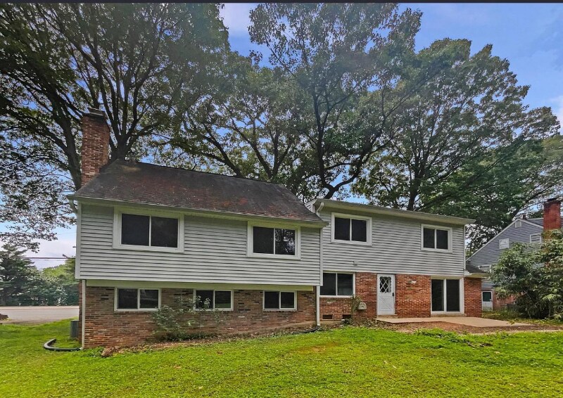 Foto principal - 9604 Braddock Rd