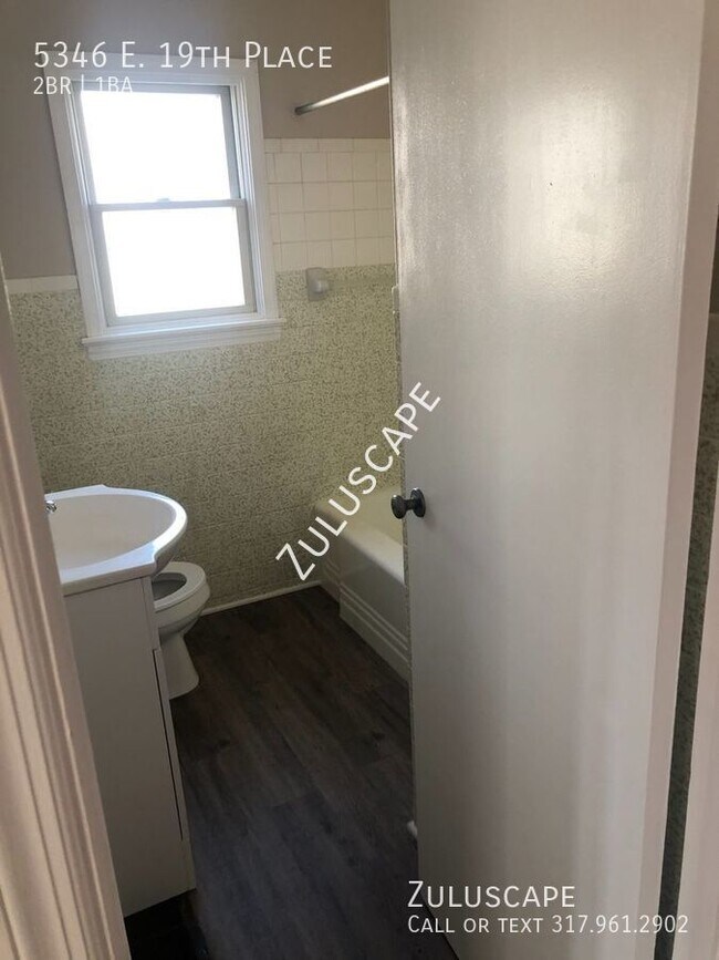 Foto del edificio - 5346 E 19th Pl