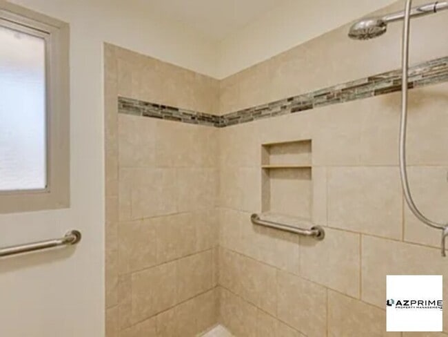 Foto del edificio - Nice Homes