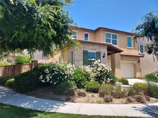 Primary Photo - 2849 E Clementine Dr