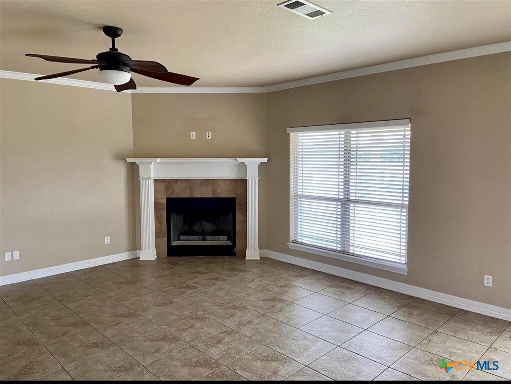 Building Photo - 703 Marshall Dr