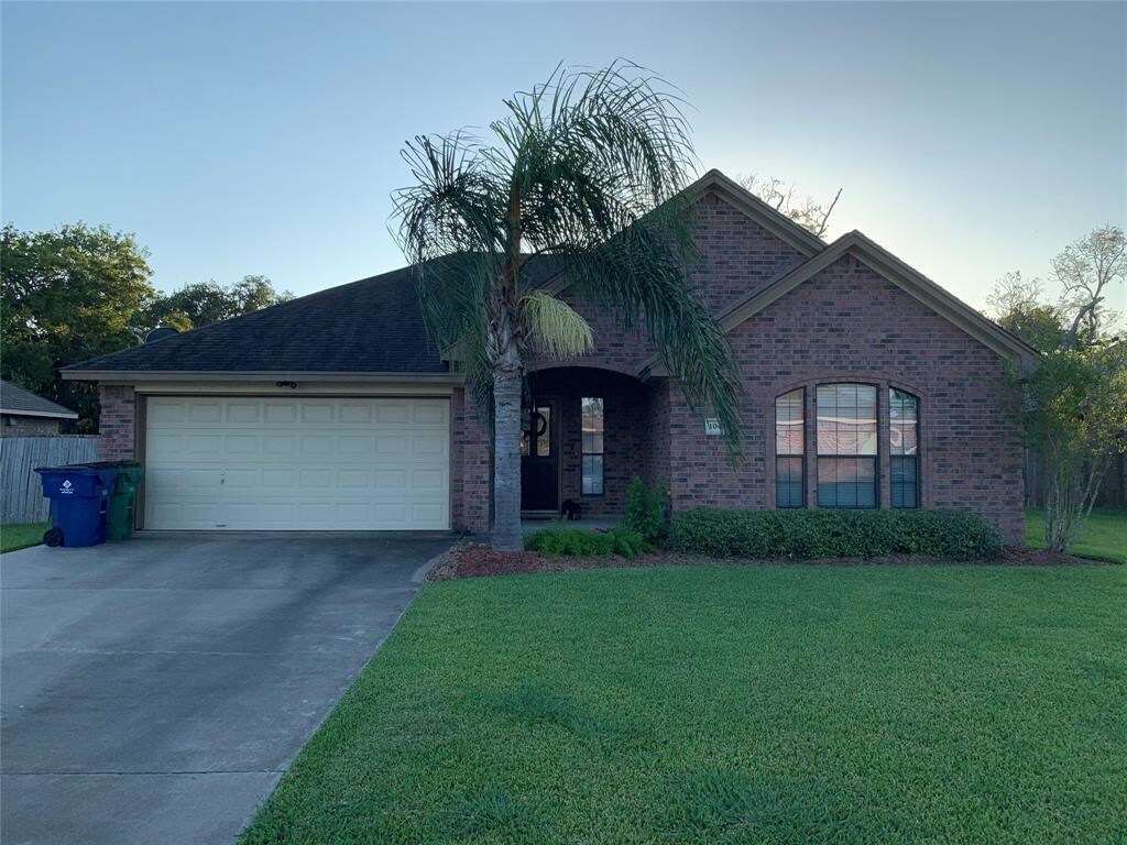 1042 Cardinal Dr, Richwood, TX 77566 House Rental in Richwood, TX