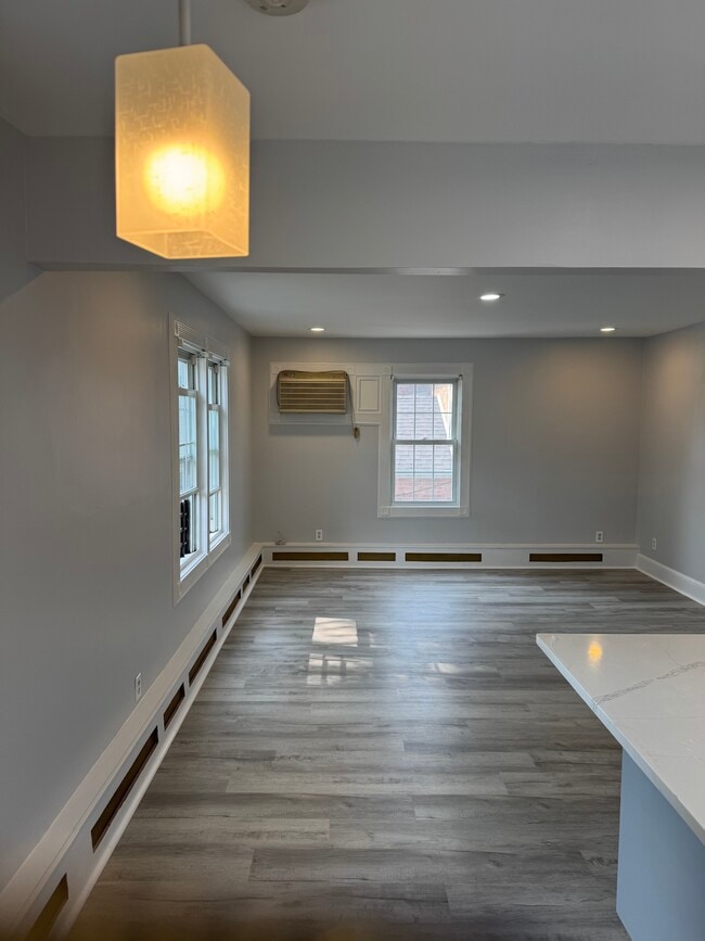 Living room - 5829 254th St