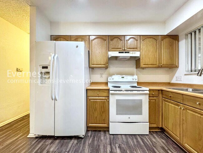 Foto del edificio - 17401 E Gunnison Pl