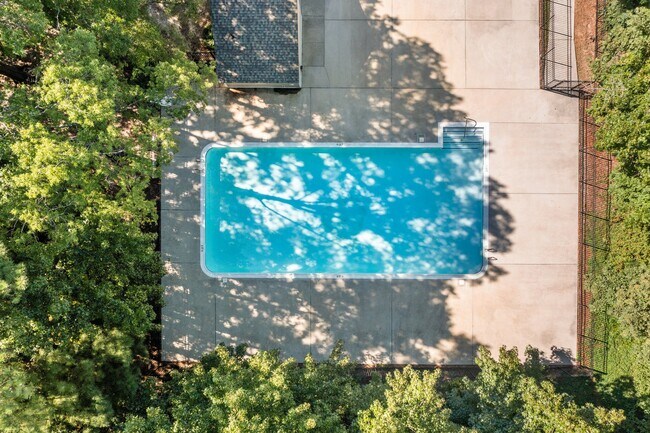 Foto del edificio - 2013 Airy Cir