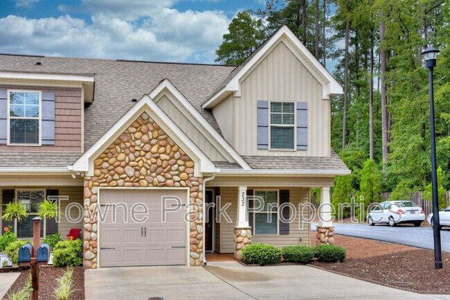 Building Photo - 232 Mossy Bank Dr