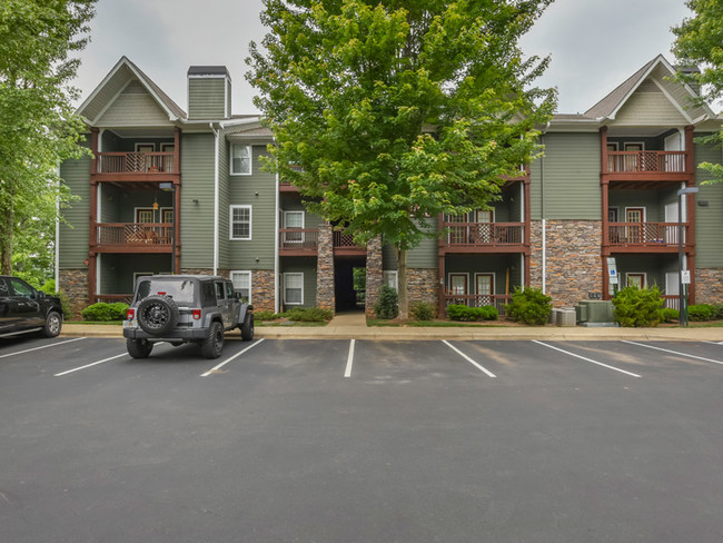 Foto del edificio - Eastwood Village Apartment Homes