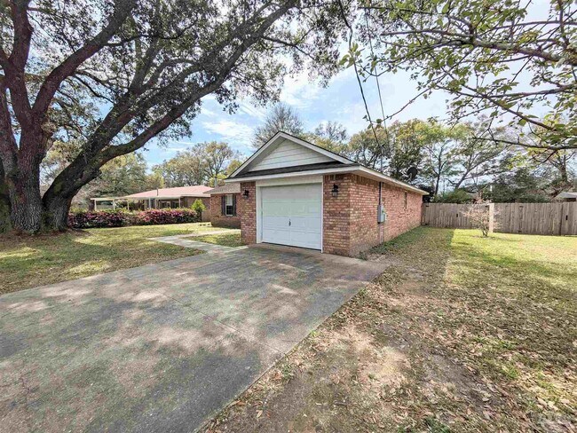 Foto del edificio - 4920 Mayo Cir