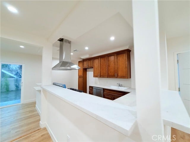 Building Photo - 11104 Oxnard St