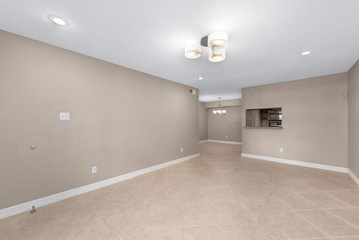 Living room - 4641 Wild Indigo St