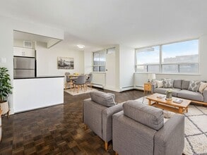 Building Photo - Siteline (41 Garfella) LP