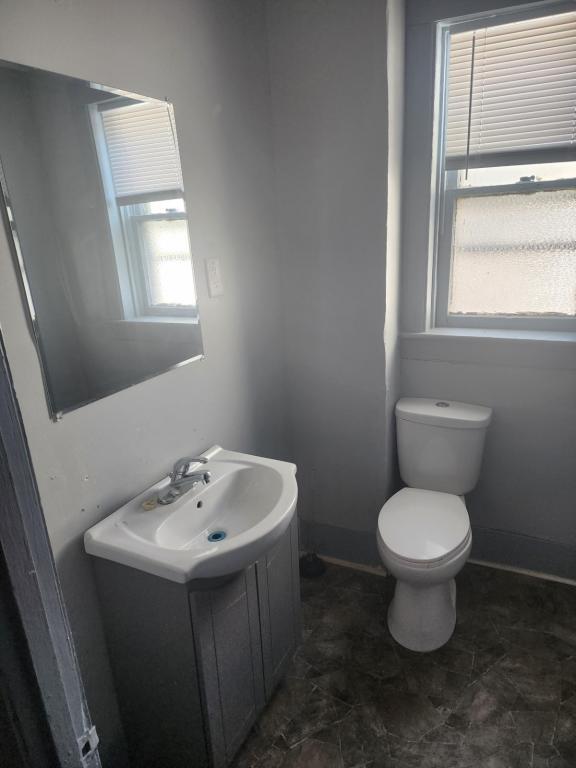 Foto del edificio - 221 1/2 W Exchange St, apt 2r-Apt2R - 221 1/2 W Exchange