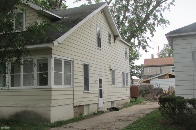 Building Photo - 4 br, 1 bath House - 1840 Berkley Ave SW
