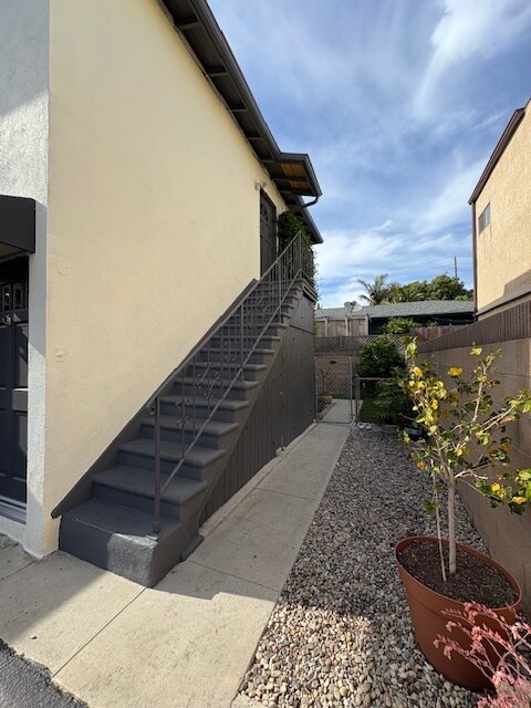 Photo - 2421 Carnegie Ln Apartment