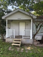 Building Photo - 7805 Woodlyn Rd