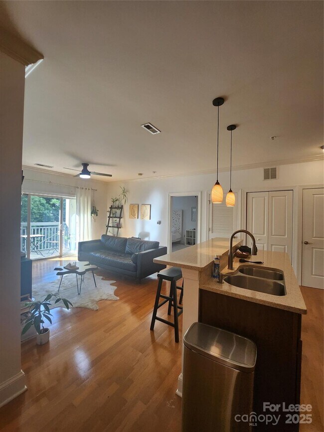 Foto del edificio - 630 Calvert St