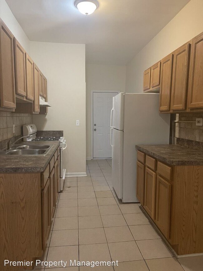 Building Photo - 2 br, 1.5 bath House - 1735 N. Payson Street
