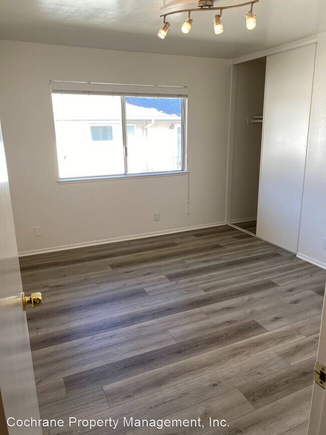 Building Photo - 4 br, 2 bath House - 7580 Cathedral Oaks R...