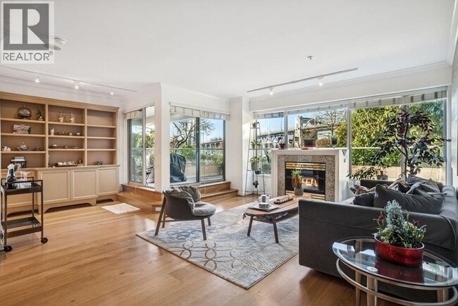 Photo du bâtiment - 1600 Hornby St