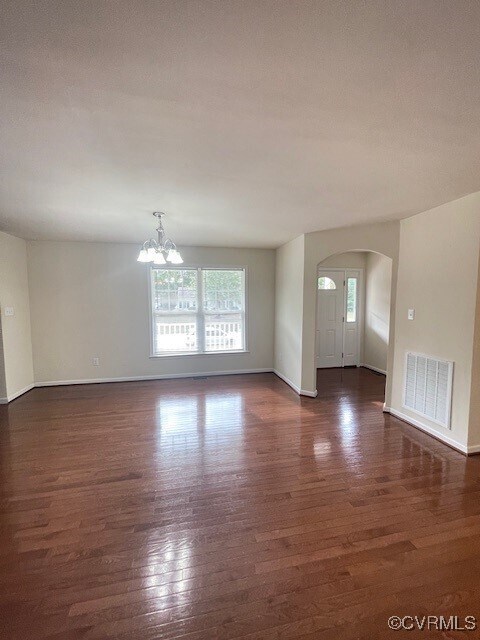 Foto del edificio - 326 Shelton Pl