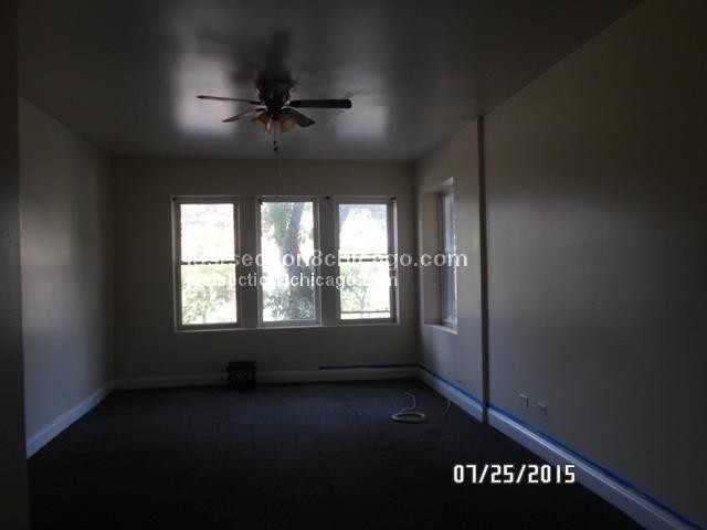 Building Photo - 527 N Homan Ave