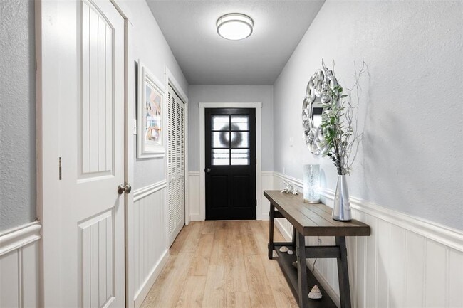 Foto del edificio - 117 Shady Oak Dr