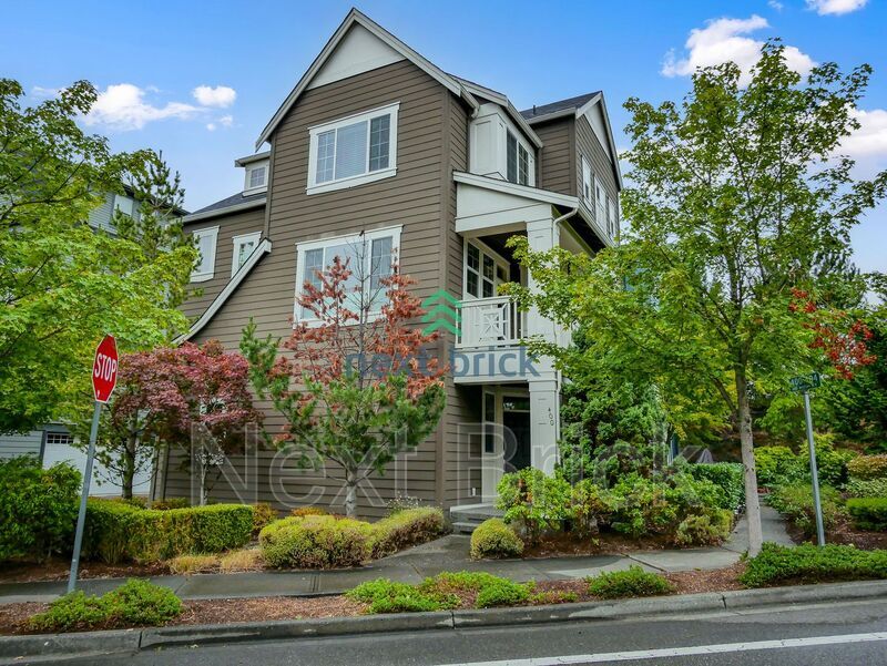 400 NE High St, Issaquah, WA 98029 House Rental in Issaquah, WA