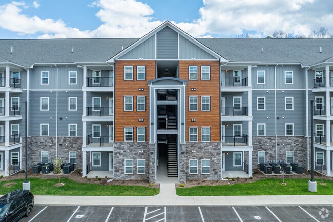 Foto del edificio - The Jewel Summit Pointe