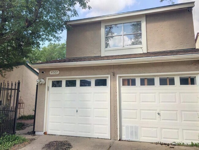 Building Photo - 4507 Terrace Manor Dr