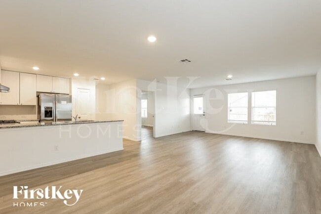 Building Photo - 10606 Pablo Way