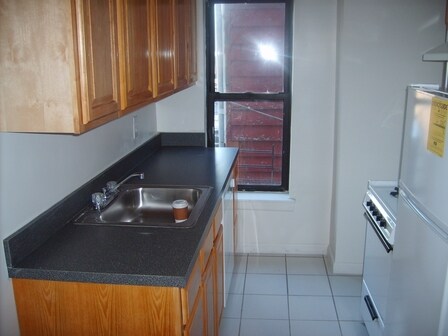 Primary Photo - 47 Madison St