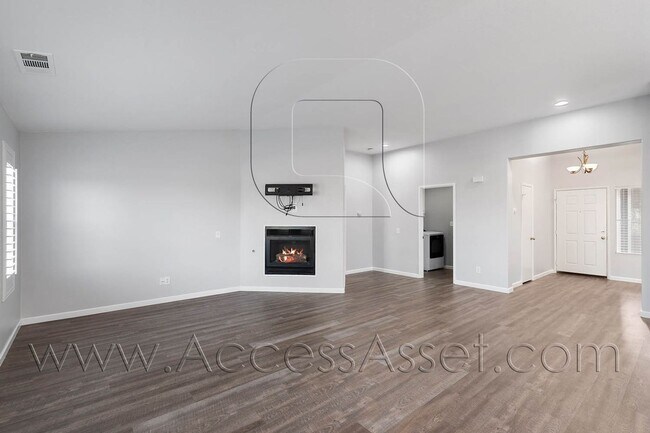 Foto del edificio - Lovely 3 Bed/2 Bath Oasis Single Story Hom...