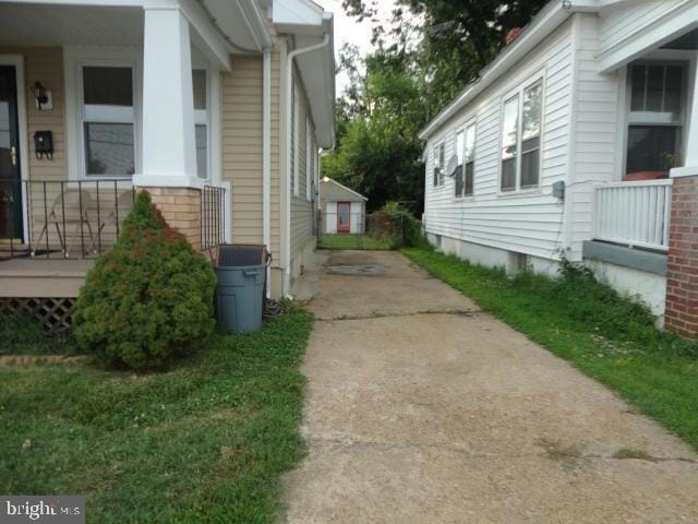 Foto del edificio - 411 Pelham St