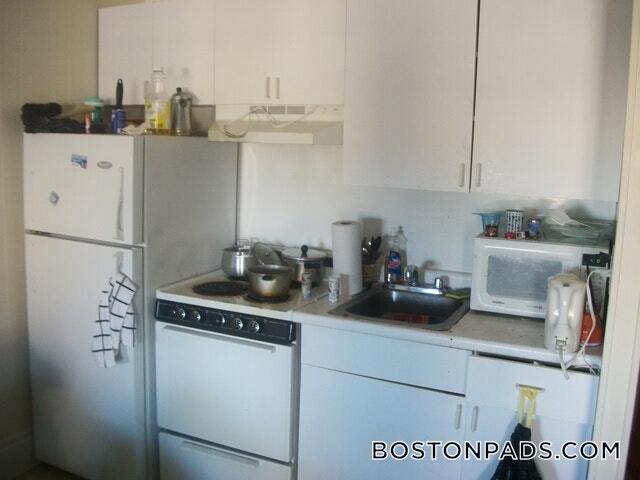 Building Photo - 62 Boylston St