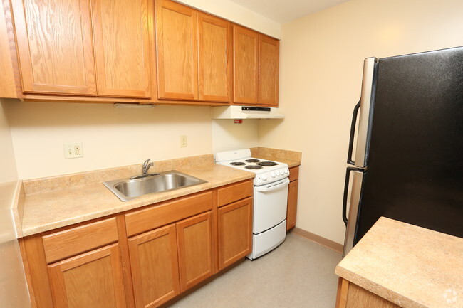 1HAB, 1BA - 585 ft² - Cocina - Yellowwood Terrace Affordable Senior Housing