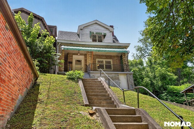 Building Photo - 1117 Chartiers Ave