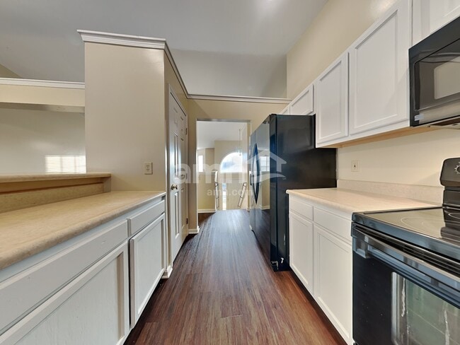 Foto del edificio - 8973 Julia Mdws