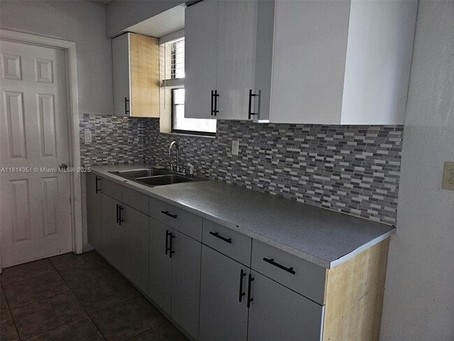 Foto del edificio - 2431 Liberty St