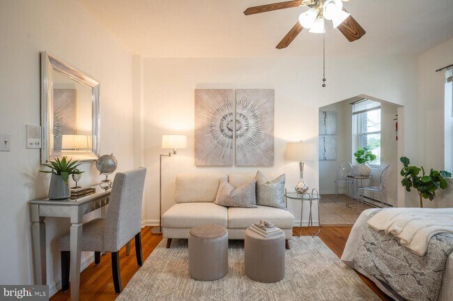 Foto del edificio - 3725 12th St NE