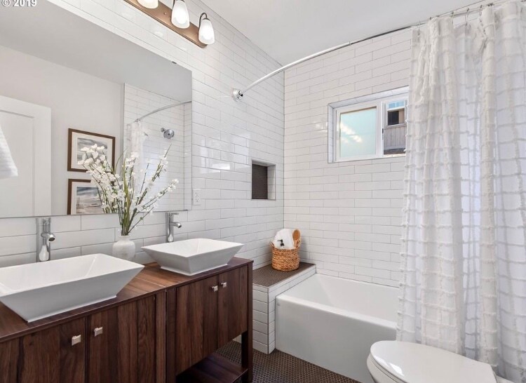 Foto del edificio - 1235 N Terry St