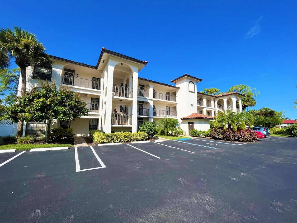 Foto principal - 265 Deerwood Cir