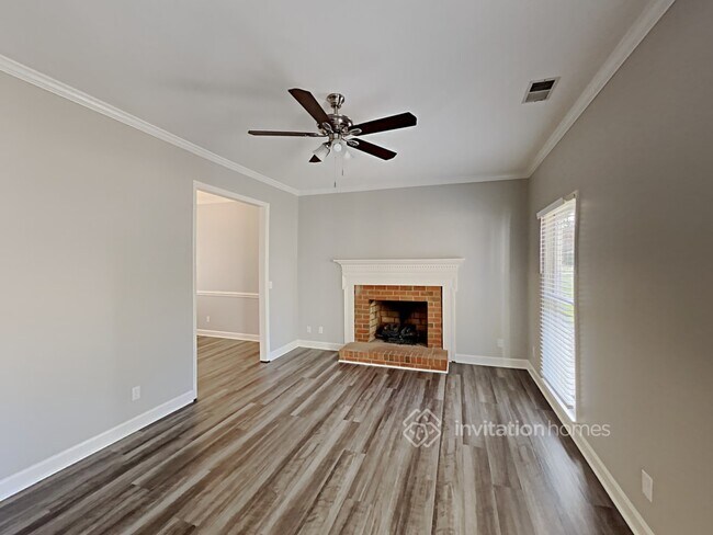 Building Photo - 10245 Rougemont Ln
