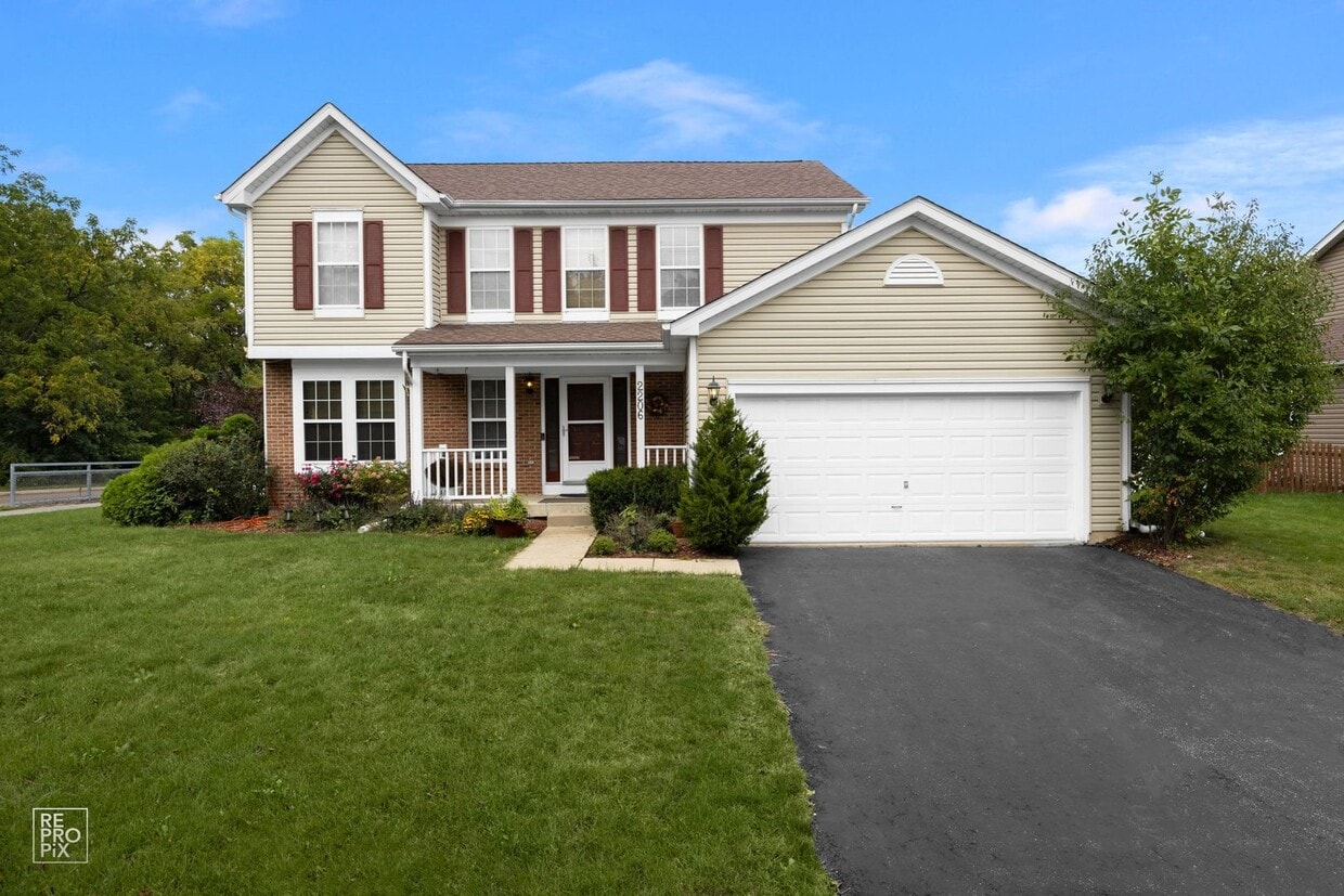 Primary Photo - Aurora Four Bedroom Home with Fenced Yard ...